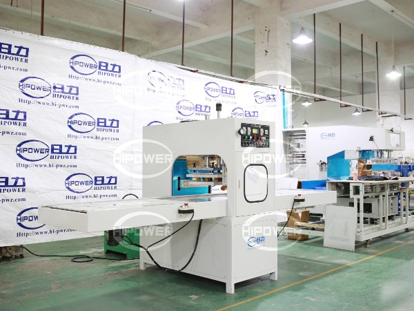 熔断同步完成！高周波同步熔断机提升鞋垫生产质效